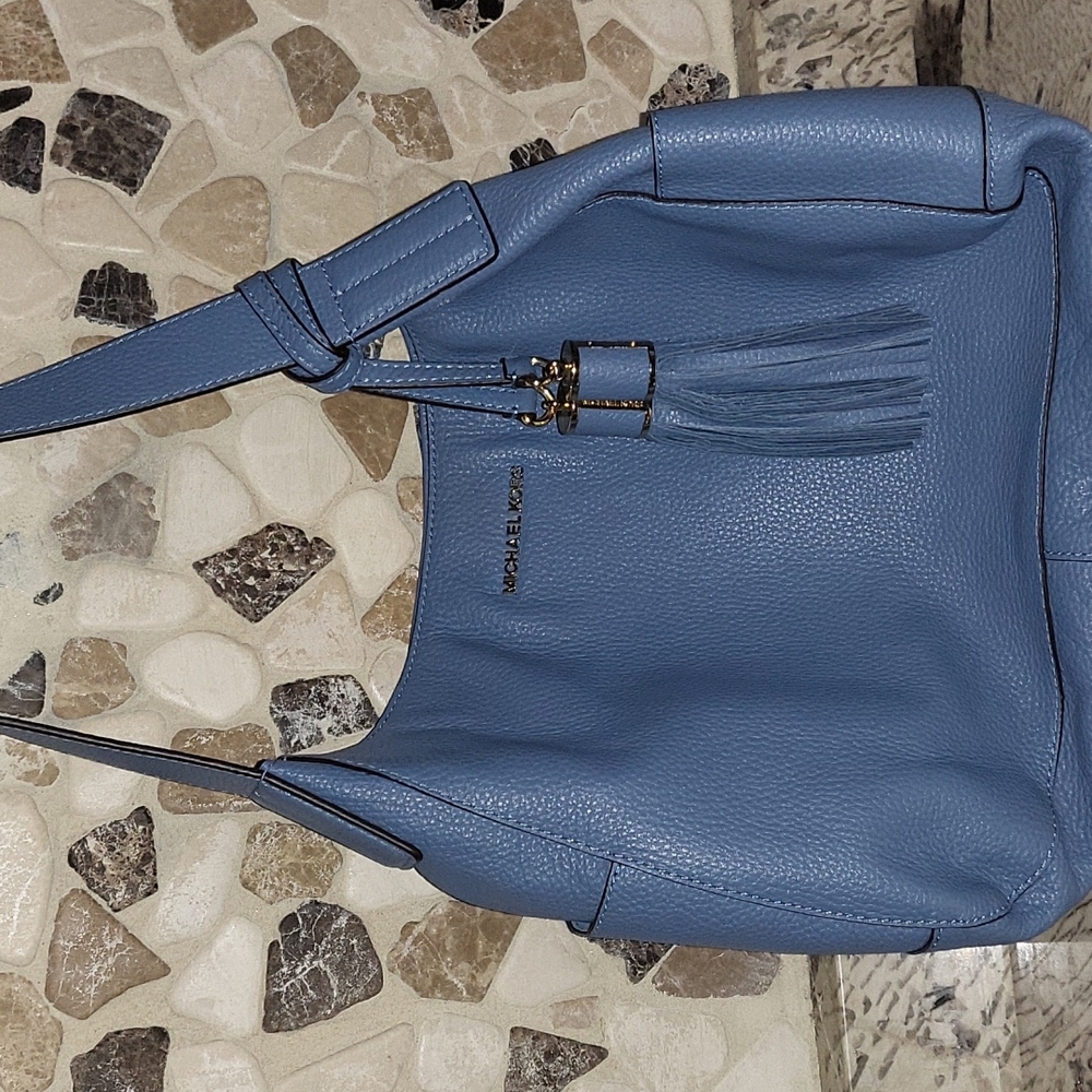 MICHAEL KORS BLUE BEAUTIFUL SHOULDER BAG
